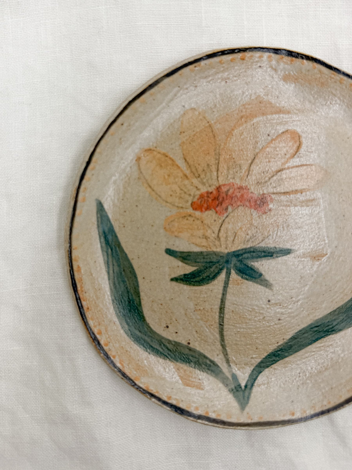 6” Peach Heliopsis Plate