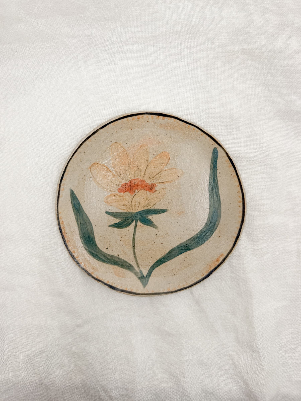 6” Peach Heliopsis Plate