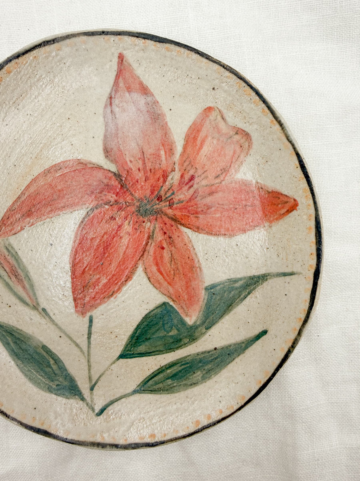 6” Lily Plate