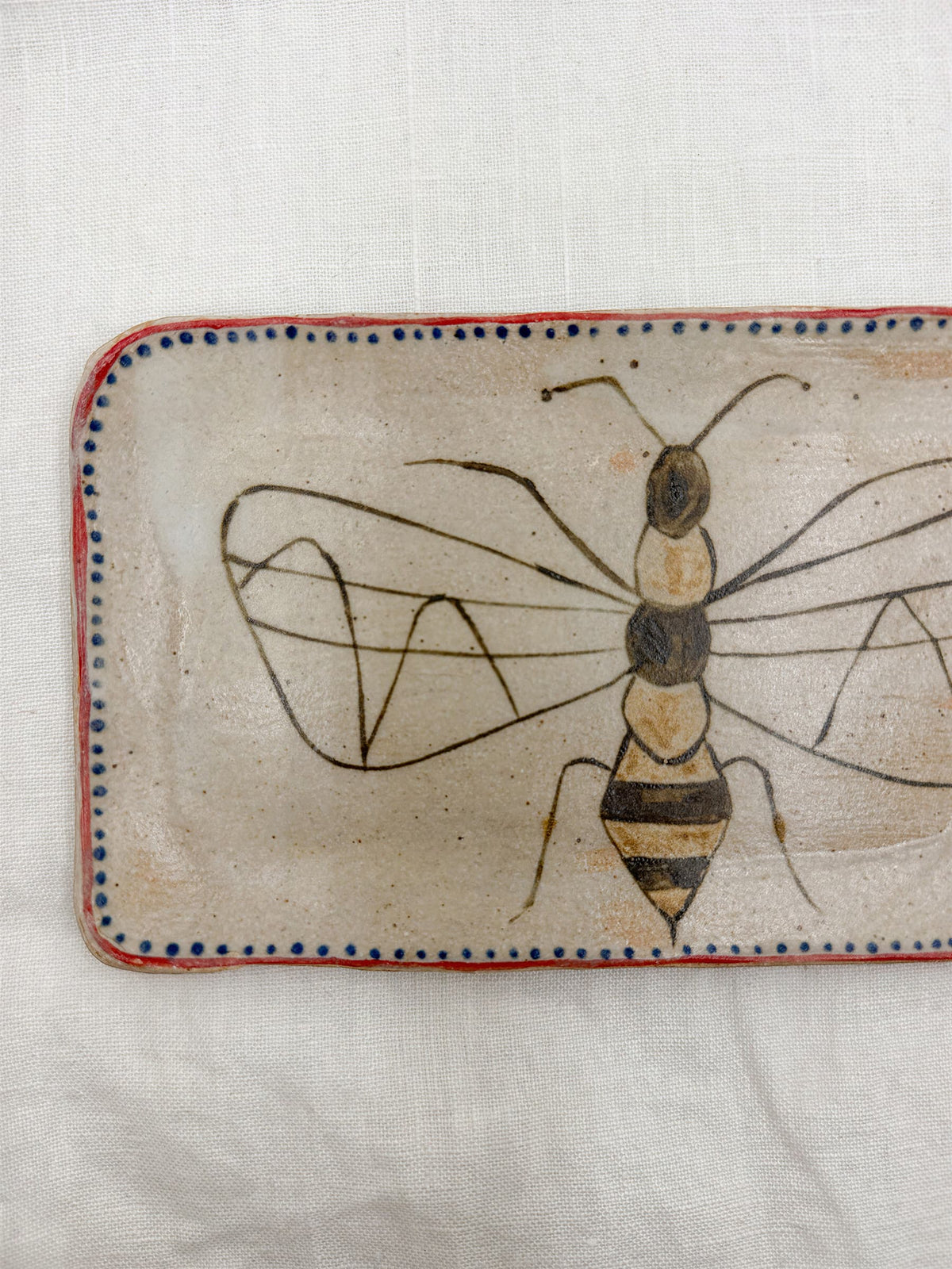7” Bee Catchall